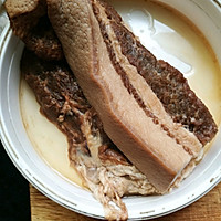 超级下饭的香辣熏肉的做法图解1