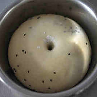 豆浆黑芝麻吐司的做法图解2