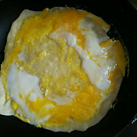 鸡蛋卷饼早餐的做法图解1