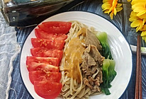 #夏日餐桌降温企划#西红柿香菇风味凉拌面的做法