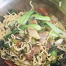 家庭炒泡面