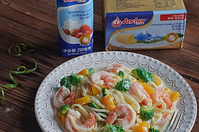 丝滑浓郁的美味～鲜虾奶油意面