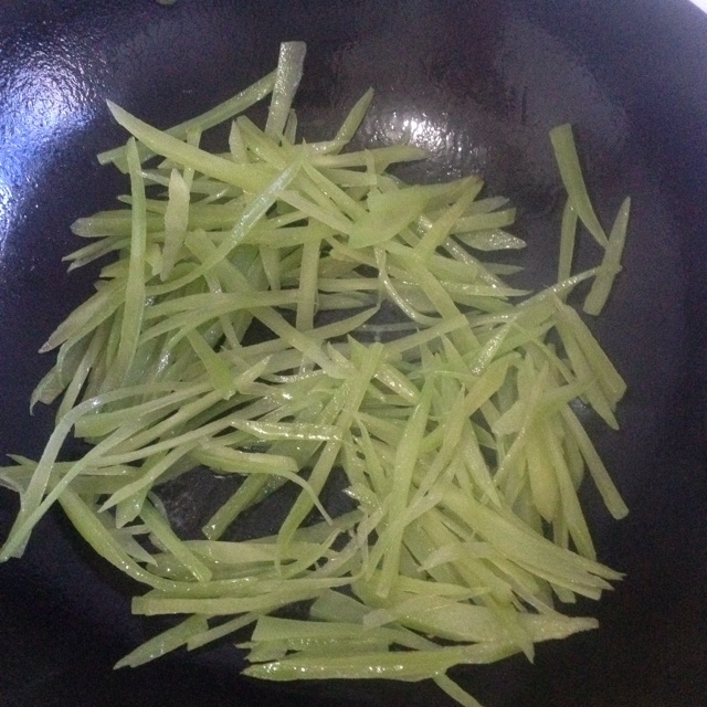 莴笋炒牛肉丝的做法图解4