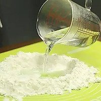 猪肉薄饼【微体兔菜谱】的做法图解1