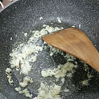 凉拌碎花生豌豆尖的做法图解3
