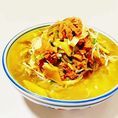 酸菜肉片