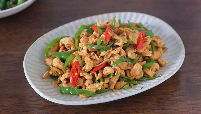 开胃的下饭菜～青椒鸡肉片