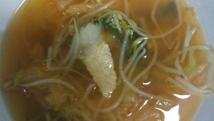 辣白菜豆芽汤