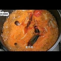 10分钟速食！泰式蓝龙虾冬阴功海鲜汤的做法图解6