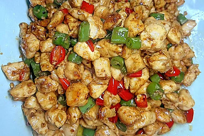 太费米饭|香喷喷的双椒鸡丁也太赞了吧