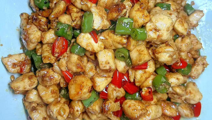 太费米饭|香喷喷的双椒鸡丁也太赞了吧
