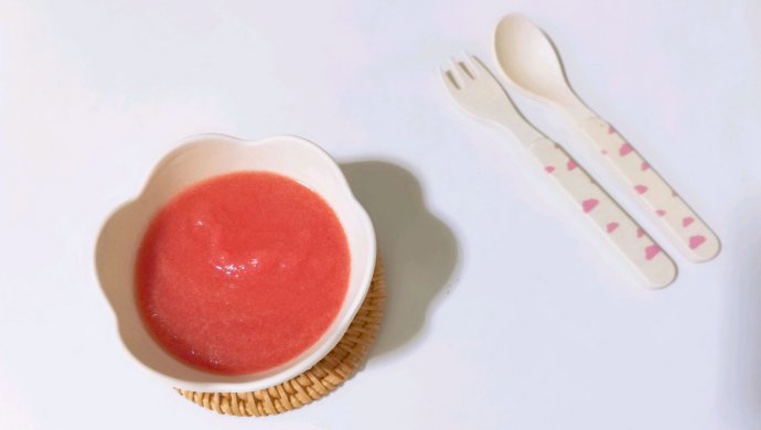 宝宝吃的第一口西红柿泥（6M+）