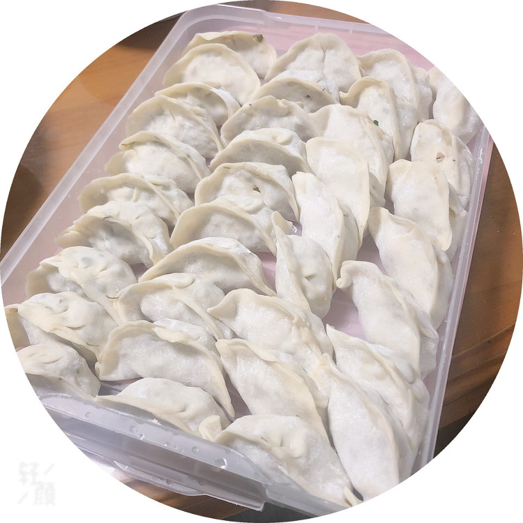 槐花饺子～妈妈做菜de味道的做法