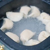 胡萝卜鲜肉饺的做法图解6