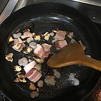 香菇虾仁炒乌冬面的做法图解6