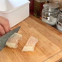 #精品菜谱挑战赛#番茄白玉菇烧巴沙鱼&豌豆苗糙米饭的做法图解2