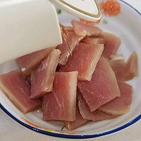 #春日露营#立夏野火饭！记忆里的初夏味道/蚕豆咸肉饭的做法图解2