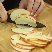 苹果玫瑰花派【微体兔菜谱】的做法图解5