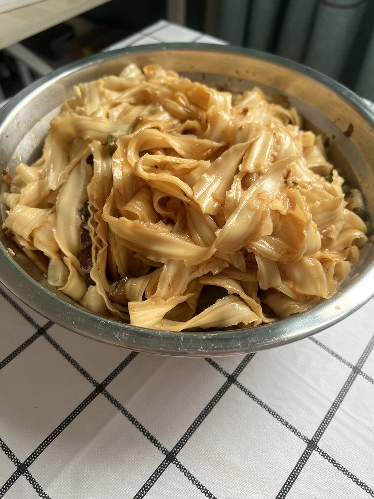 辣椒拌面（面条快手新吃法）的做法