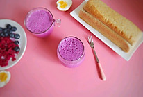 火龙果蓝莓奶昔#冰箱剩余食材大改造#的做法