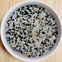 椰浆白果藜麦黑米饭的做法图解2