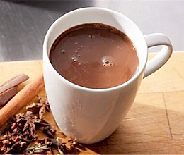 可可粉热巧克力牛奶的做法