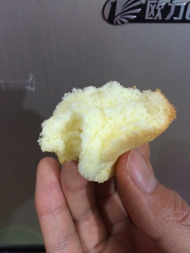 戚风杯子蛋糕的做法图解8
