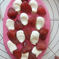 无法抗拒的粉嫩嫩的吐司——草莓乳酪吐司的做法图解6