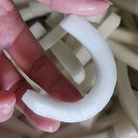 （刮油凉菜系列）酸甜爽脆萝卜条的做法图解2