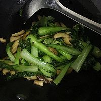 香菇青菜的做法图解4