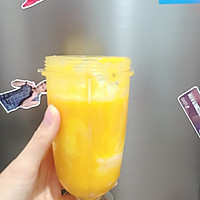 酸奶芒果慕斯蛋糕的做法图解1