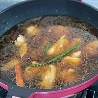 猪脚烧黄豆的做法图解5