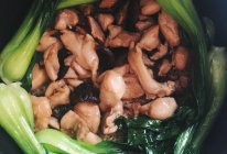 香菇滑鸡饭（两人份）的做法