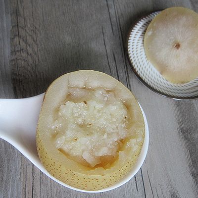 川贝冰糖蒸雪梨