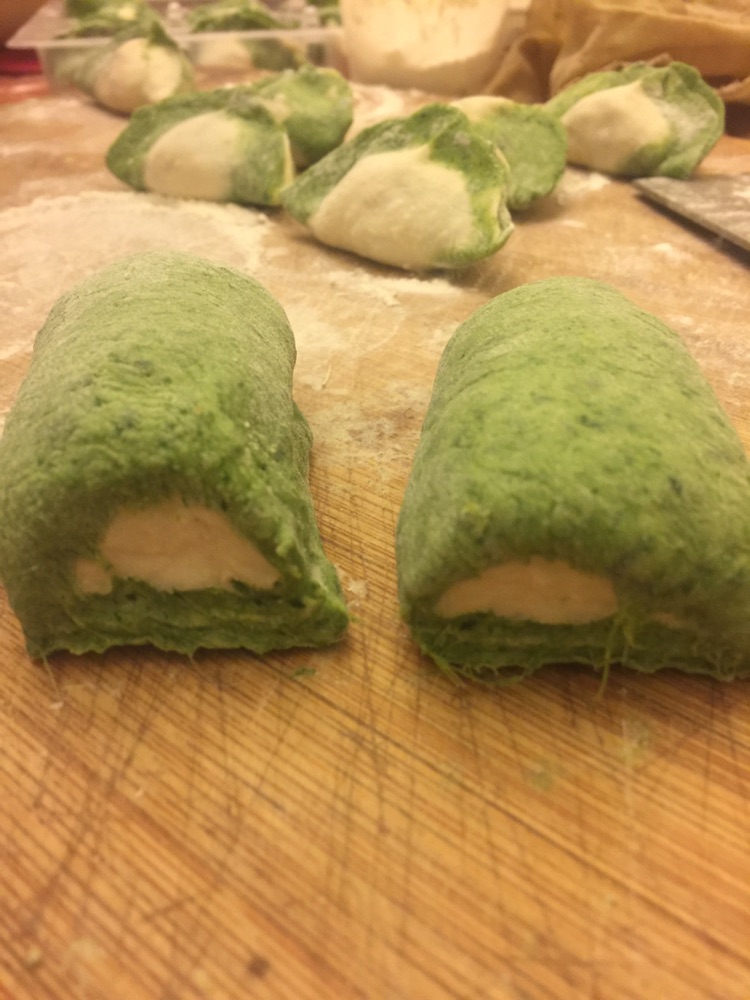 白菜样子的饺子的做法图解3