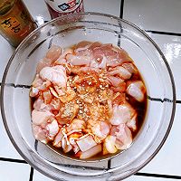 青椒炒鸡腿肉的做法图解4
