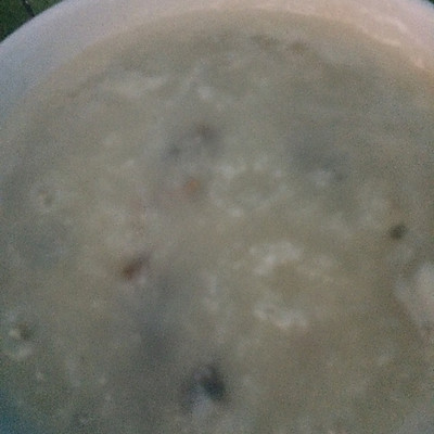 砂锅皮蛋瘦肉粥