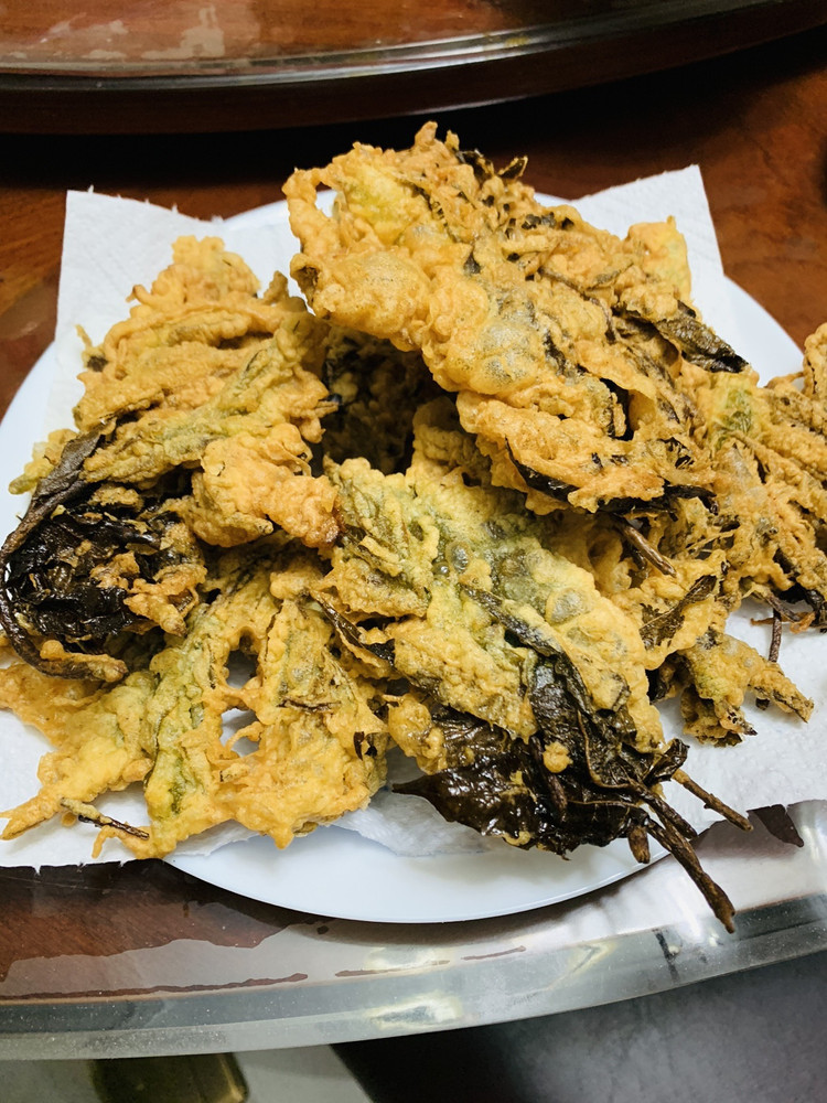 酥脆炸香椿！香椿天妇罗来喽的做法