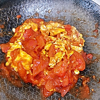 #暖冬酱在手，嗨吃部队锅#韩式辣酱西红柿炒鸡蛋的做法图解13