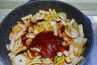 韩式铁板鸡（甜甜辣辣）