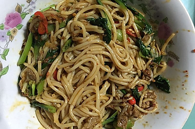 牛肉炒米线