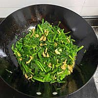 韭菜炒肉的做法图解8