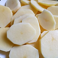 #秋天怎么吃#香煎土豆片的做法图解2