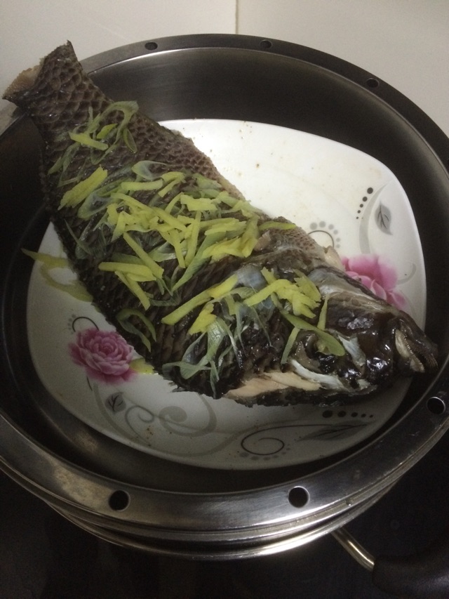 清蒸罗非鱼的做法图解3