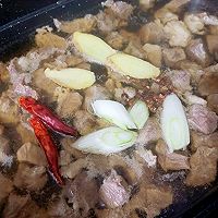 土豆炖牛肉的做法图解5