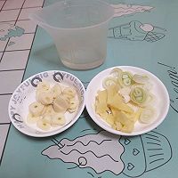 脆皮肠的做法图解2