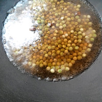 水煮豌豆的做法图解2