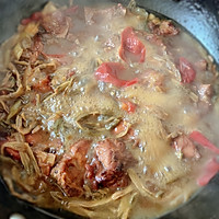 酱排骨焖花卷的做法图解3