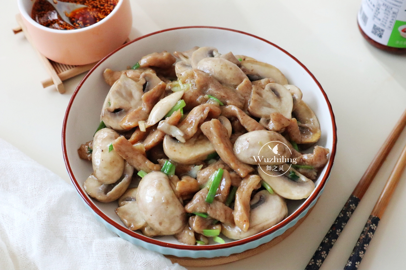 蘑菇炒肉片怎么做_蘑菇炒肉片的做法_豆果美食