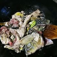 鲤鱼豆腐汤的做法图解5